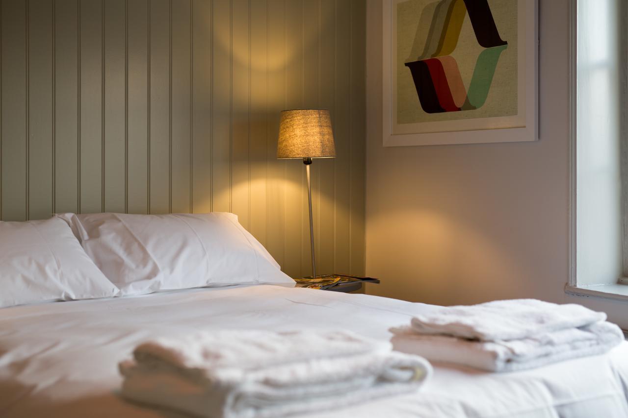 The Dolphin Hotell Newbury  Exteriör bild